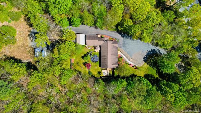 414 Red Hill Rd, Wurtsboro, NY 12790