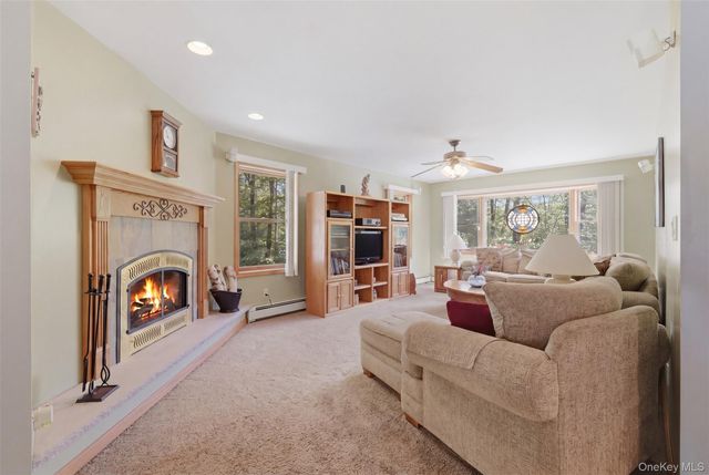 414 Red Hill Rd, Wurtsboro, NY 12790