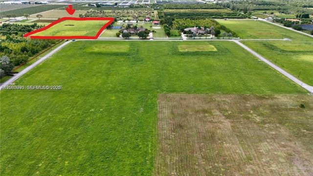 31510 SW 215 Th Avenue, Homestead, FL 33030