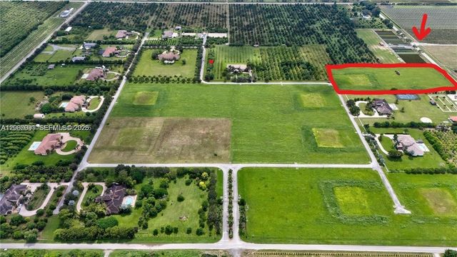 31510 SW 215 Th Avenue, Homestead, FL 33030