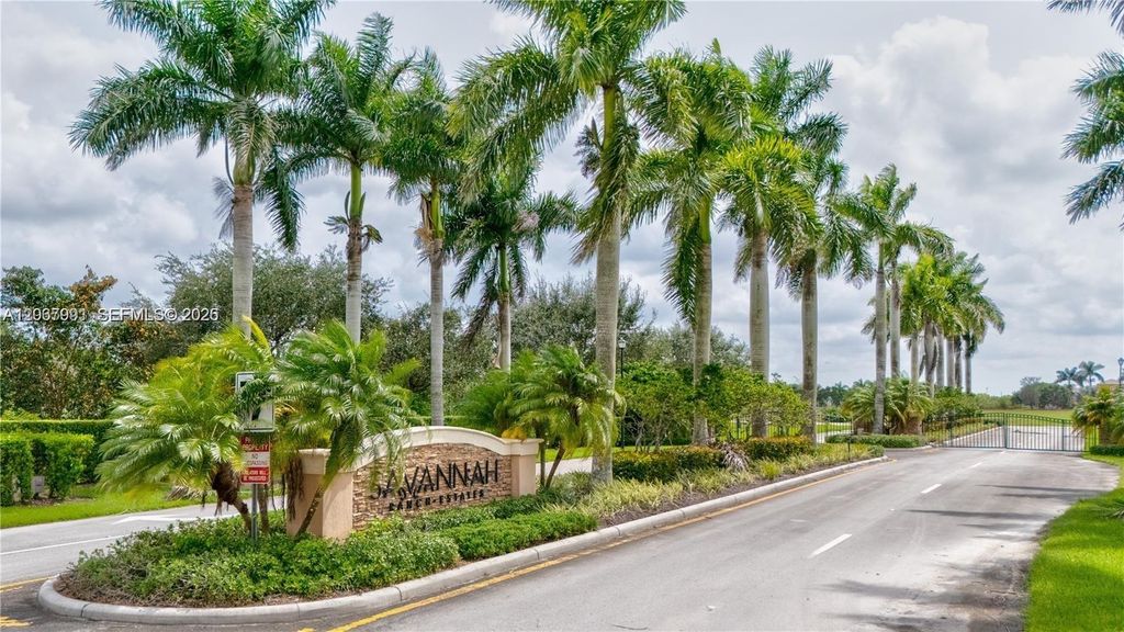 31510 SW 215 Th Avenue, Homestead, FL 33030