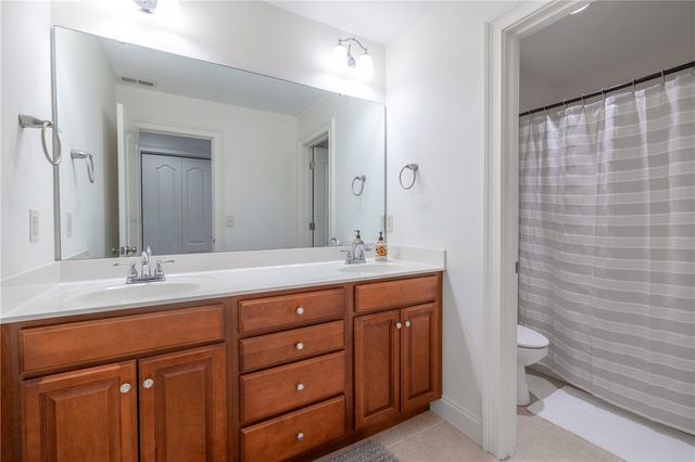 7 Divot Landing, Salem, SC 29676