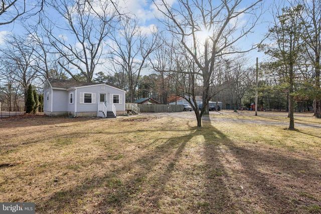 33 PEPPER RD, Browns Mills, NJ 08015