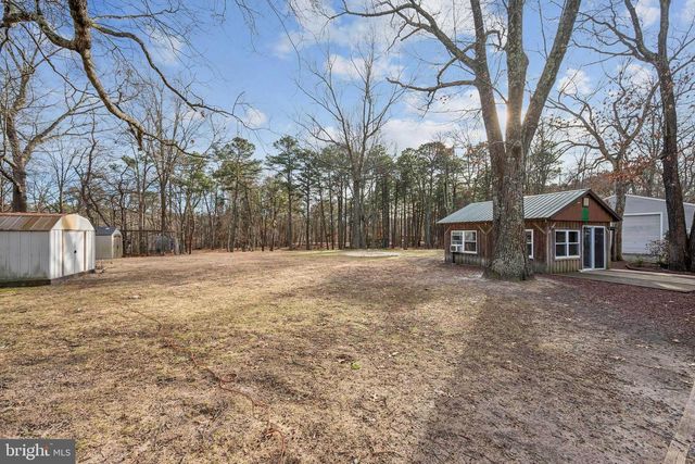 33 PEPPER RD, Browns Mills, NJ 08015