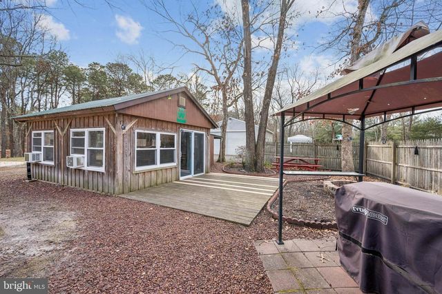 33 PEPPER RD, Browns Mills, NJ 08015