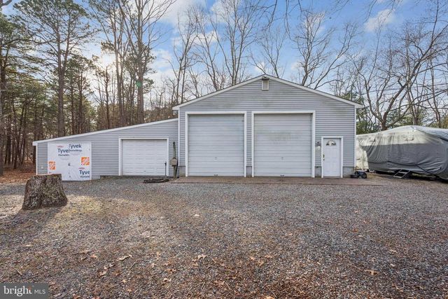 33 PEPPER RD, Browns Mills, NJ 08015