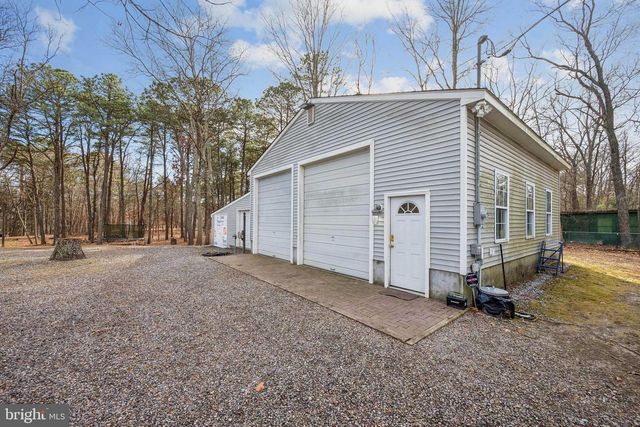 33 PEPPER RD, Browns Mills, NJ 08015