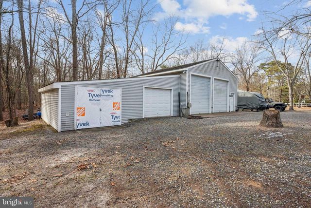 33 PEPPER RD, Browns Mills, NJ 08015