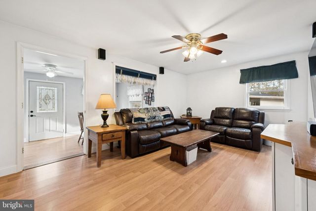 33 PEPPER RD, Browns Mills, NJ 08015