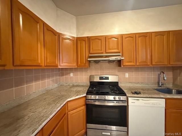 136-05 Sanford Avenue 4O, Flushing, NY 11355