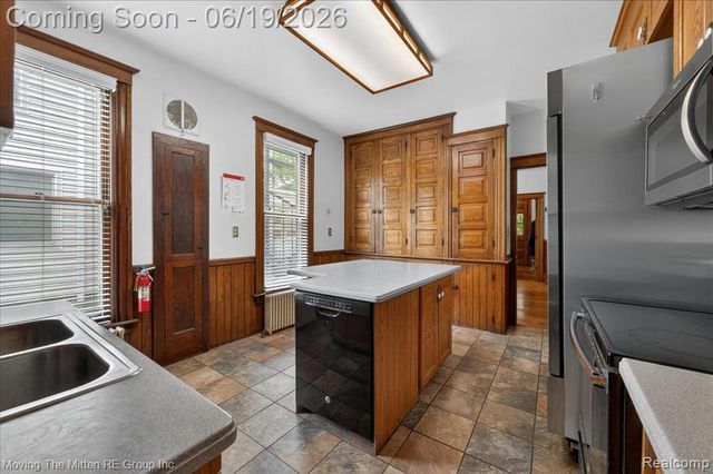 415 W Forest Avenue, Ypsilanti, MI 48197