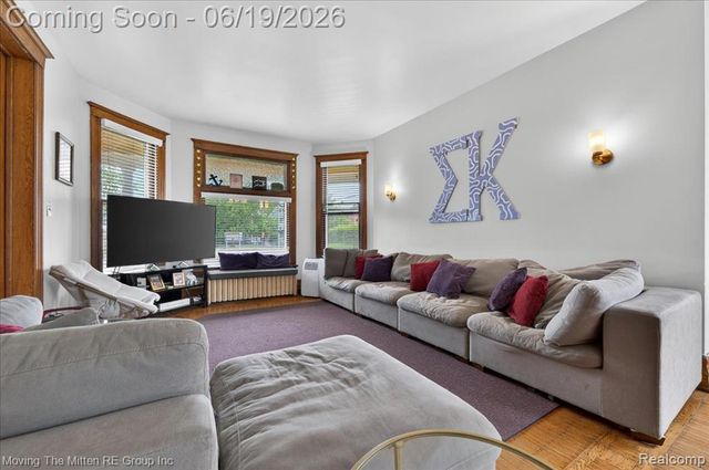 415 W Forest Avenue, Ypsilanti, MI 48197