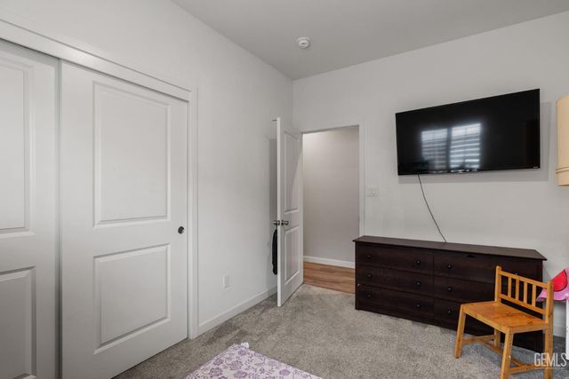 15811 Waterford Street, Bakersfield, CA 93314