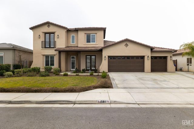 15811 Waterford Street, Bakersfield, CA 93314