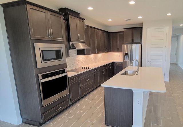 9753 LOST CREEK DRIVE, Winter Garden, FL 34787