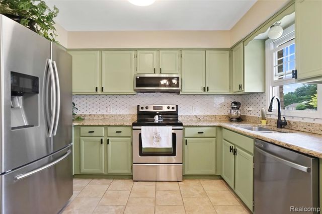 23589 Northport Drive, Clinton Township, MI 48036