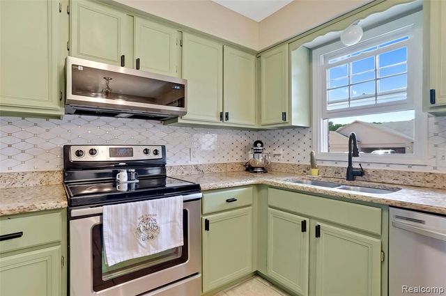 23589 Northport Drive, Clinton Township, MI 48036