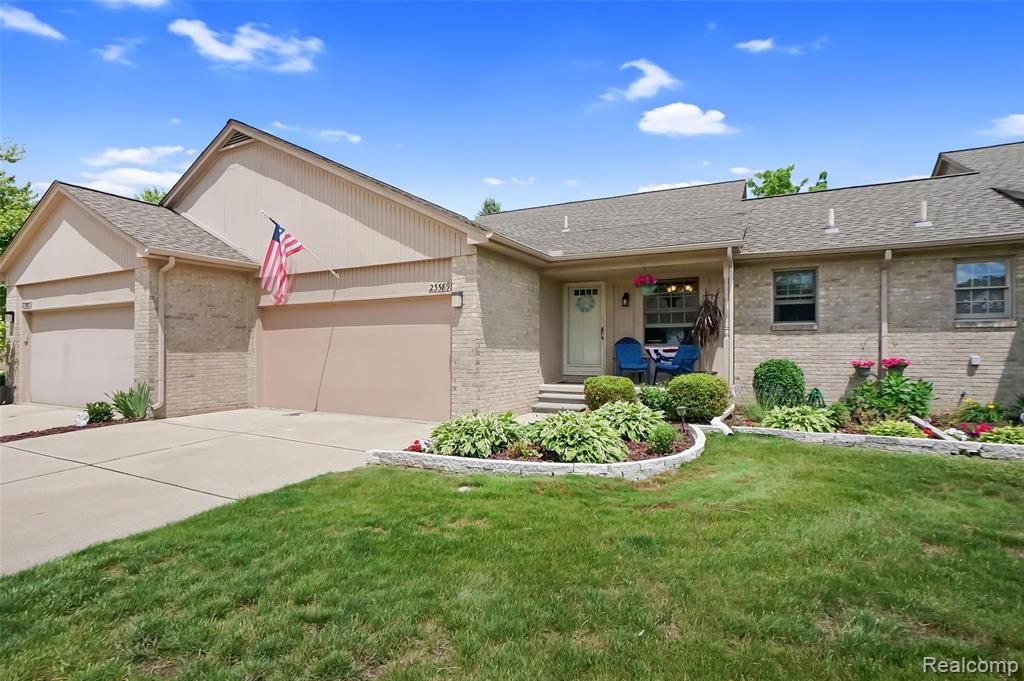 23589 Northport Drive, Clinton Township, MI 48036