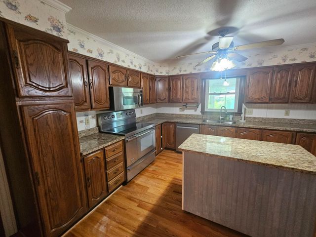1567 Sanford Road, Charleston, SC 29407