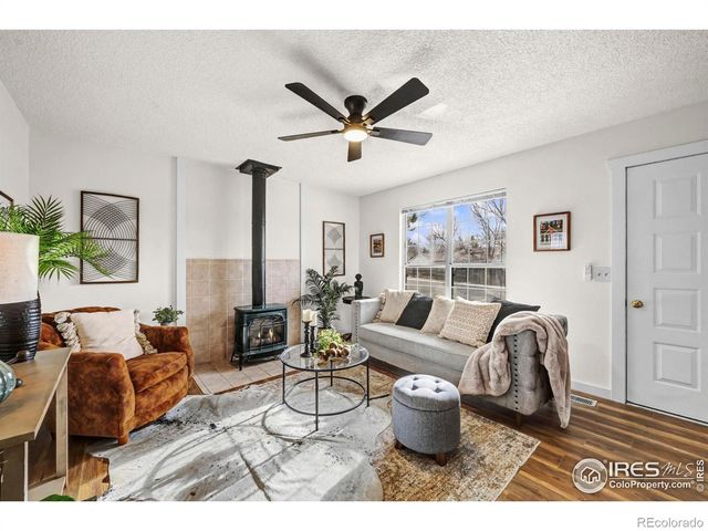 2437 Lincoln Street, Longmont, CO 80501