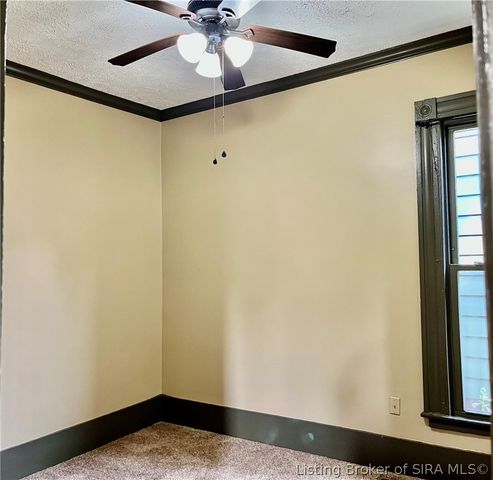 907 Watt Street, Jeffersonville, IN 47130