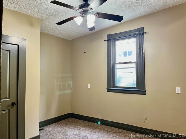 907 Watt Street, Jeffersonville, IN 47130