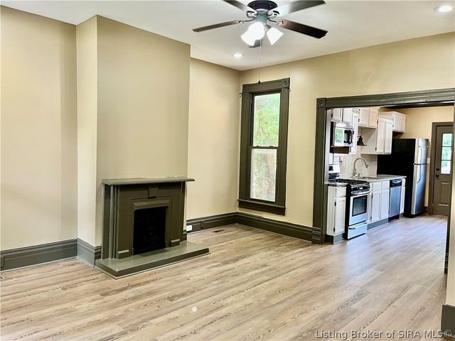 907 Watt Street, Jeffersonville, IN 47130
