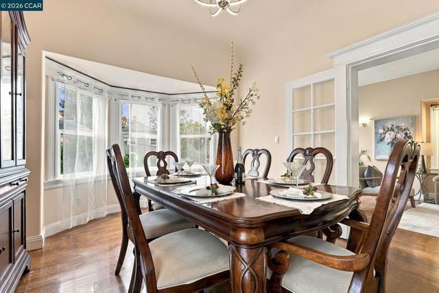 3334 Harrison St, Oakland, CA 94611