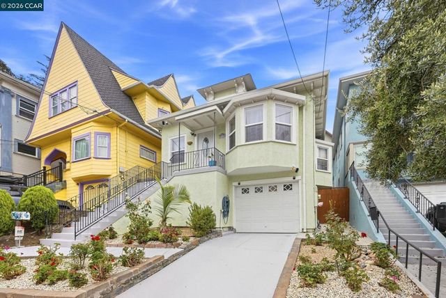 3334 Harrison St, Oakland, CA 94611