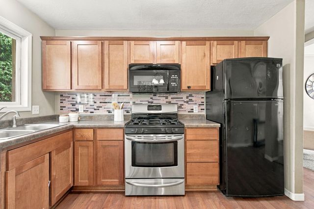 17155 Hershey Court, Lakeville, MN 55044