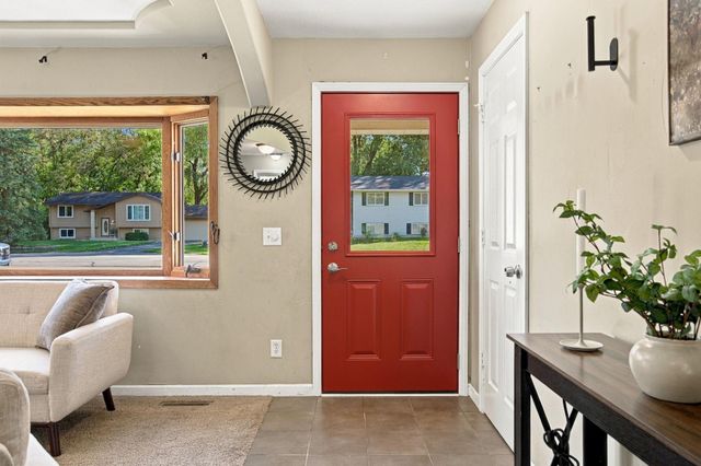 17155 Hershey Court, Lakeville, MN 55044