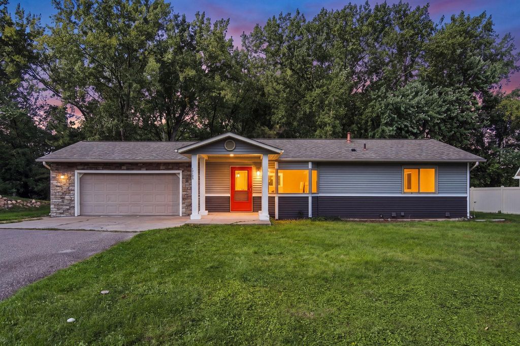 17155 Hershey Court, Lakeville, MN 55044 — exterior