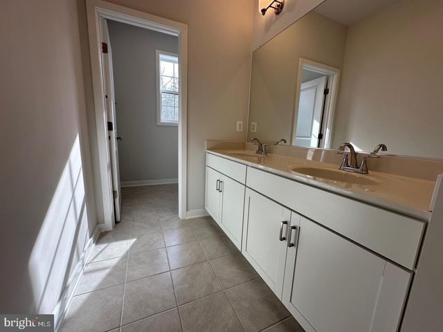 22777 ORCHARD GROVE DR, Ashburn, VA 20148