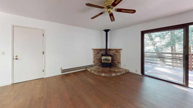 2841 Douglas Fir Dr, Camino, CA 95709