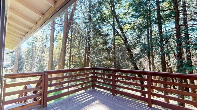 2841 Douglas Fir Dr, Camino, CA 95709