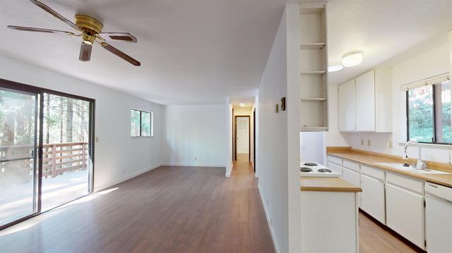 2841 Douglas Fir Dr, Camino, CA 95709