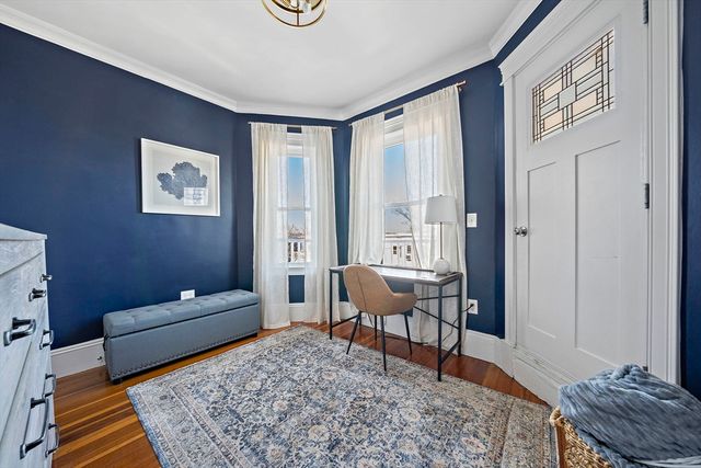 131 King St 3, Boston, MA 02122