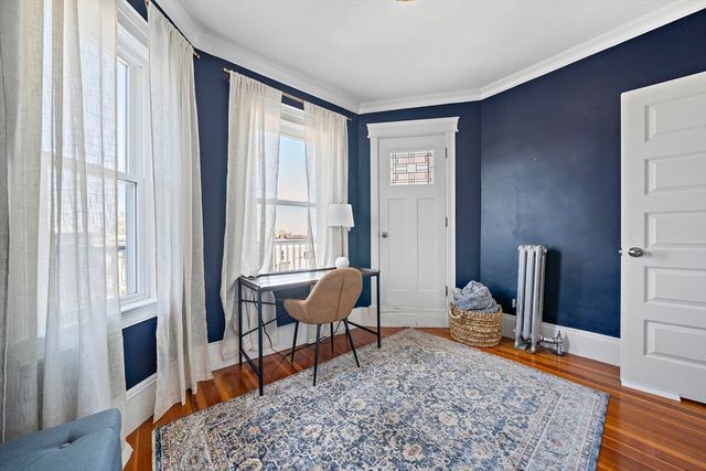 131 King St 3, Boston, MA 02122