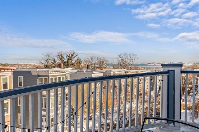 131 King St 3, Boston, MA 02122