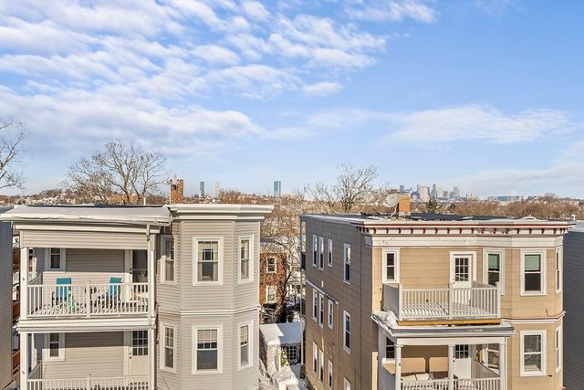 131 King St 3, Boston, MA 02122