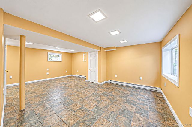 5 Willets Drive, Syosset, NY 11791
