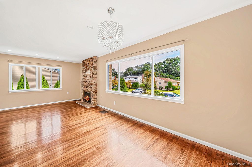 5 Willets Drive, Syosset, NY 11791 — photo 5