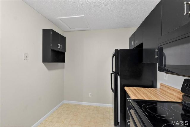 1626 High School Drive, St Louis, MO 63144