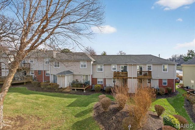 1626 High School Drive, St Louis, MO 63144