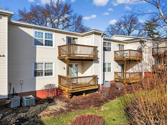 1626 High School Drive, St Louis, MO 63144