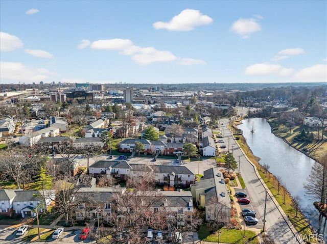 1626 High School Drive, St Louis, MO 63144