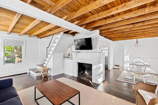 1 Winslow Ave, Scituate, MA 02066