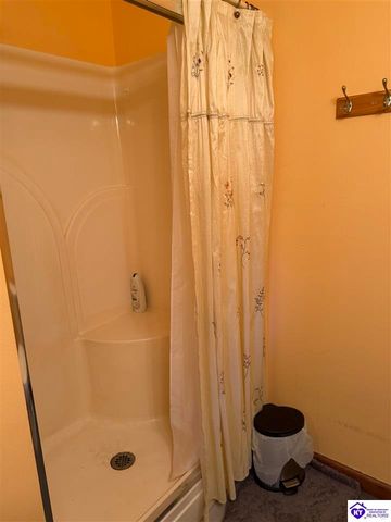 845 D E Brown Road, Brandenburg, KY 40108