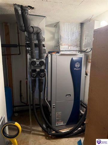 845 D E Brown Road, Brandenburg, KY 40108