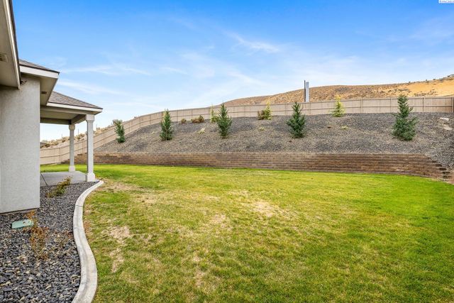 4443 Cowlitz Blvd, Richland, WA 99352